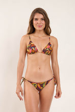 Load image into Gallery viewer, Model Front: Rio De Sol Haut Top Fiore Lia