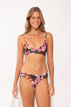 Load image into Gallery viewer, Model Front: Rio De Sol Ensemble Set Jolie Paola Baobi