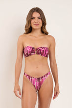Load image into Gallery viewer, Model Front: Rio De Sol Haut Top Shade Sara