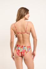 Load image into Gallery viewer, Image 11: Rio De Sol Haut Top Floral-Scales Tri-Fixo