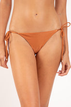 Load image into Gallery viewer, Gallery: Rio De Sol Bas Bottom Shimmer-Nocciola Cheeky-Tie-Gold