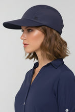 Load image into Gallery viewer, Image 02: Uv Line Casquette Visor Capri Colors Nac Fem Navy Blue Upf50+