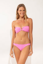 Load image into Gallery viewer, Model Front: Rio De Sol Ensemble Set Crespinho-Rosa Mavi Nice