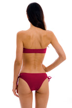 Load image into Gallery viewer, Model Back: Rio De Sol Haut Top Uv-Desejo Bandeau-Reto