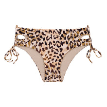 Load image into Gallery viewer, Product Front: Rio De Sol Bas Bottom Leopard Madrid