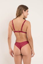 Load image into Gallery viewer, Model Back: Rio De Sol Haut Top Touch-Carmim Alba