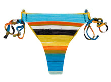 Load image into Gallery viewer, Product Front: Rio De Sol Bas Bottom Artsy Fio-Tie
