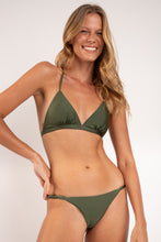 Load image into Gallery viewer, Image 08: Rio De Sol Bas Bottom Shimmer-Croco Cheeky-Noa