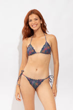 Load image into Gallery viewer, Model Front: Rio De Sol Bas Bottom Coqueiro Frufru