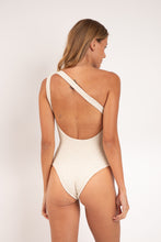 Load image into Gallery viewer, Model Back: Rio De Sol Une Pièce Brisa-Offwhite Sienna