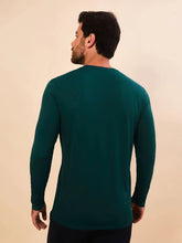 Load image into Gallery viewer, Model Back: Uv Line T-Shirt Longsleeve Masc New Fit Petroleo Upf50+