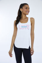 Load image into Gallery viewer, Model Front: Alto Giro Fitness Haut Regata Skin Fit Inspiracional Branco Optico