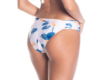 Load image into Gallery viewer, Model Back: Saha Bas Bottom Cumbia Floral Sweetness