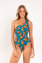 Load image into Gallery viewer, Model Front: Rio De Sol Une Pièce Luma Sienna