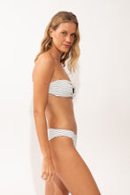 Load image into Gallery viewer, Image 03: Rio De Sol Ensemble Set Linea-White Dora Essential-Comfy