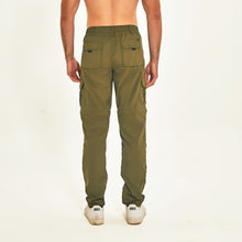 Load image into Gallery viewer, Model Back: Uv Line Fitness Bas Chelsea Verde Militar Upf50+