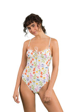 Load image into Gallery viewer, Model Front: Rio De Sol Une Pièce Countryside Julia