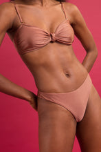 Load image into Gallery viewer, Image 08: Rio De Sol Bas Bottom Shimmer-Copper Nice-Fio