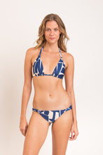 Load image into Gallery viewer, Model Front: Rio De Sol Bas Bottom Pottery Mel