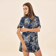 Load image into Gallery viewer, Image 02: Uv Line Chemise Shirtdress Coqueiros Marinho Upf50+