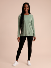 Load image into Gallery viewer, Model Front: Uv Line T-Shirt Longsleeve Fem New Fit Mix Grey Upf50+