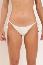 Load image into Gallery viewer, Gallery: Rio De Sol Bas Bottom Sand-Chantilly Lacinho