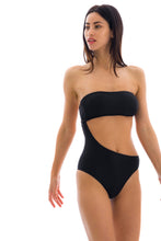 Load image into Gallery viewer, Model Front: Rio De Sol Une Pièce Body Kiwanda Preto Rio