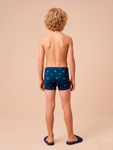 Load image into Gallery viewer, Model Back: Uv Line Maillot De Bain Garçon Swim Trunks Kids Pirates Fun Upf50+