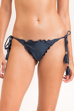 Load image into Gallery viewer, Image 06: Rio De Sol Bas Bottom Shark Frufru-Fio