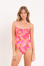 Load image into Gallery viewer, Model Front: Rio De Sol Une Pièce Joyful Julia