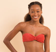 Load image into Gallery viewer, Image 09: Rio De Sol Haut Top Malibu-Chili Bandeau-Duo