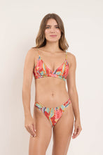 Load image into Gallery viewer, Model Front: Rio De Sol Haut Top Sea-Bloom Paola