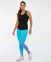 Load image into Gallery viewer, Model Front: Alto Giro Fitness Haut Regata Skin Fit Tule E Laser Preto