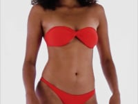 Load and play video in Gallery viewer, Video: Rio De Sol Haut Top Rouge Twist
