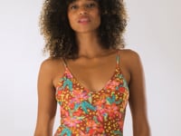 Load and play video in Gallery viewer, Video: Rio De Sol Une Pièce Tropics Hype