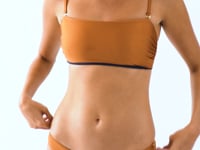 Load and play video in Gallery viewer, Video: Rio De Sol Ensemble Set Nocciola Bandeau-Reto High-Leg