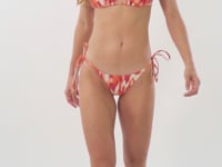 Load and play video in Gallery viewer, Video: Rio De Sol Ensemble Set Mirage Tri-Inv Cheeky-Tie