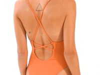 Load and play video in Gallery viewer, Video: Rio De Sol Une Pièce Sand-Argila Sunny