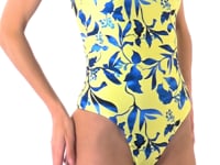 Load and play video in Gallery viewer, Video: Rio De Sol Une Pièce Lemon Flower One Shoulder