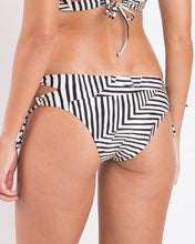 Load image into Gallery viewer, Image 05: Rio De Sol Bas Bottom Collage Madrid