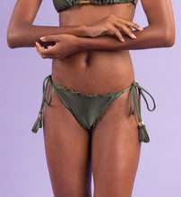 Load image into Gallery viewer, Image 09: Rio De Sol Bas Bottom Croco Frufru-Fio