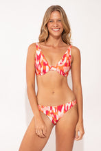 Load image into Gallery viewer, Model Front: Rio De Sol Bas Bottom Mirage Essential-Comfy