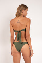 Load image into Gallery viewer, Model Back: Rio De Sol Bas Bottom Shimmer-Croco Leblon