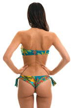 Load image into Gallery viewer, Model Back: Rio De Sol Ensemble Cocos Reto