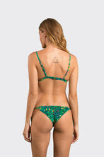 Load image into Gallery viewer, Model Back: Rio De Sol Haut Top Wilds Tri-Fixo