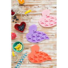 Load image into Gallery viewer, Image 03: Sunnylife Pique-Nique Flamingo Ice Trays