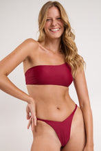 Load image into Gallery viewer, Image 10: Rio De Sol Haut Top Touch-Carmim Isadora
