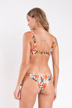 Load image into Gallery viewer, Model Back: Rio De Sol Ensemble Set Kauai Amelia Italy

