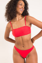Load image into Gallery viewer, Image 09: Rio De Sol Ensemble Set Rouge Bandeau-Reto Nice-Fio

