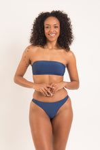 Load image into Gallery viewer, Image 05: Rio De Sol Ensemble Set Navy Bandeau-Reto Nice-Fio
